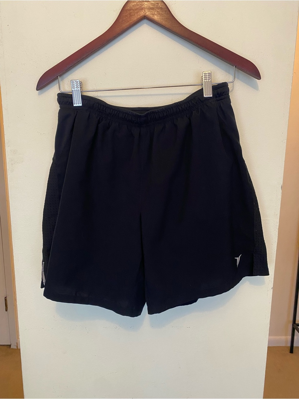 Old Navy Active Go Dry Lined Running Shorts Mens Medium Zipper Pocket Breathable